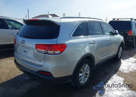 2017 Kia Sorento 2.4L Lx z USA, uszkodzony, nr VIN 5XYPG4A3XHG217779